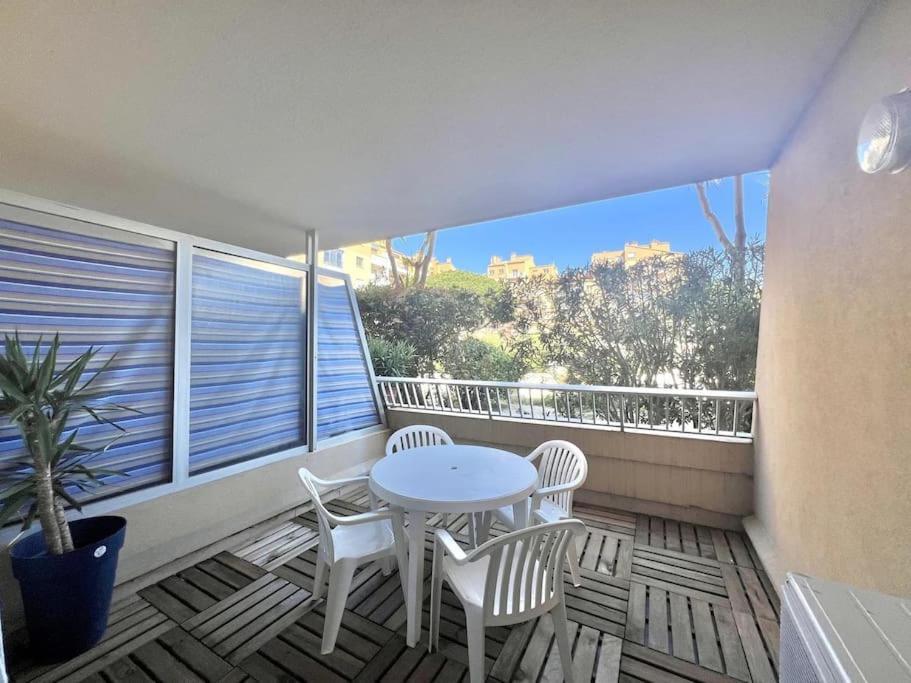 Appartement Port De Hyeres 4 Personnes 外观 照片